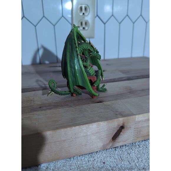 Hamilton Collection Foldin’ Freddy, Hold'em or Fold'em Poker, Dragon Figure Flaw - Picture 2 of 7